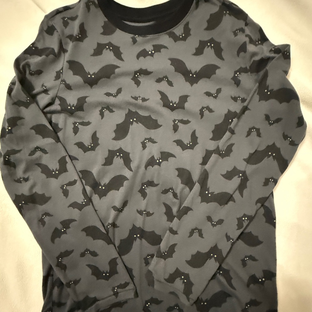 Cat & Jack Gray Bat Print long sleeve Top